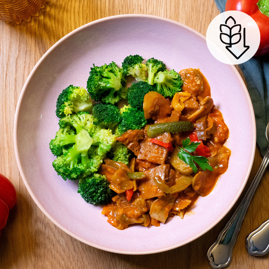 Seitan stroganoff with broccoli low carb