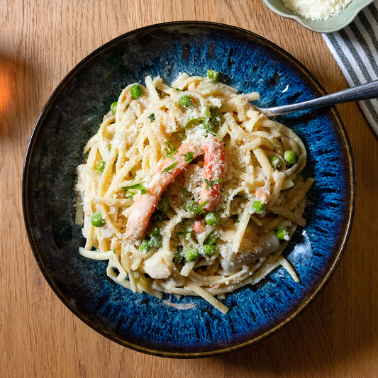 Linguine with snow crabs