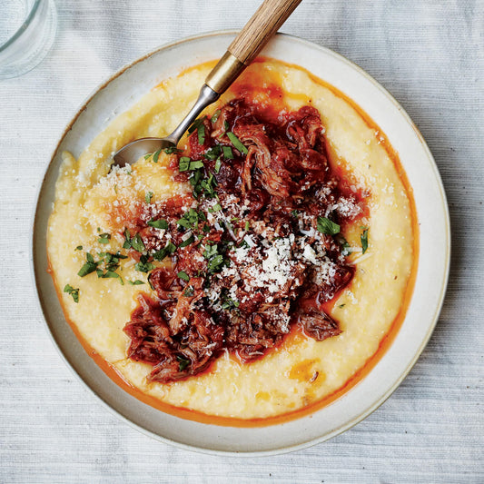 Kalbsragout mit Trüffel-Polentaschnitte