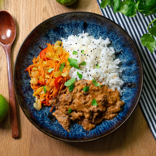 Satay Beef mit Gemüse und Reis